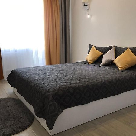 Light Apartments Czernihów Zewnętrze zdjęcie