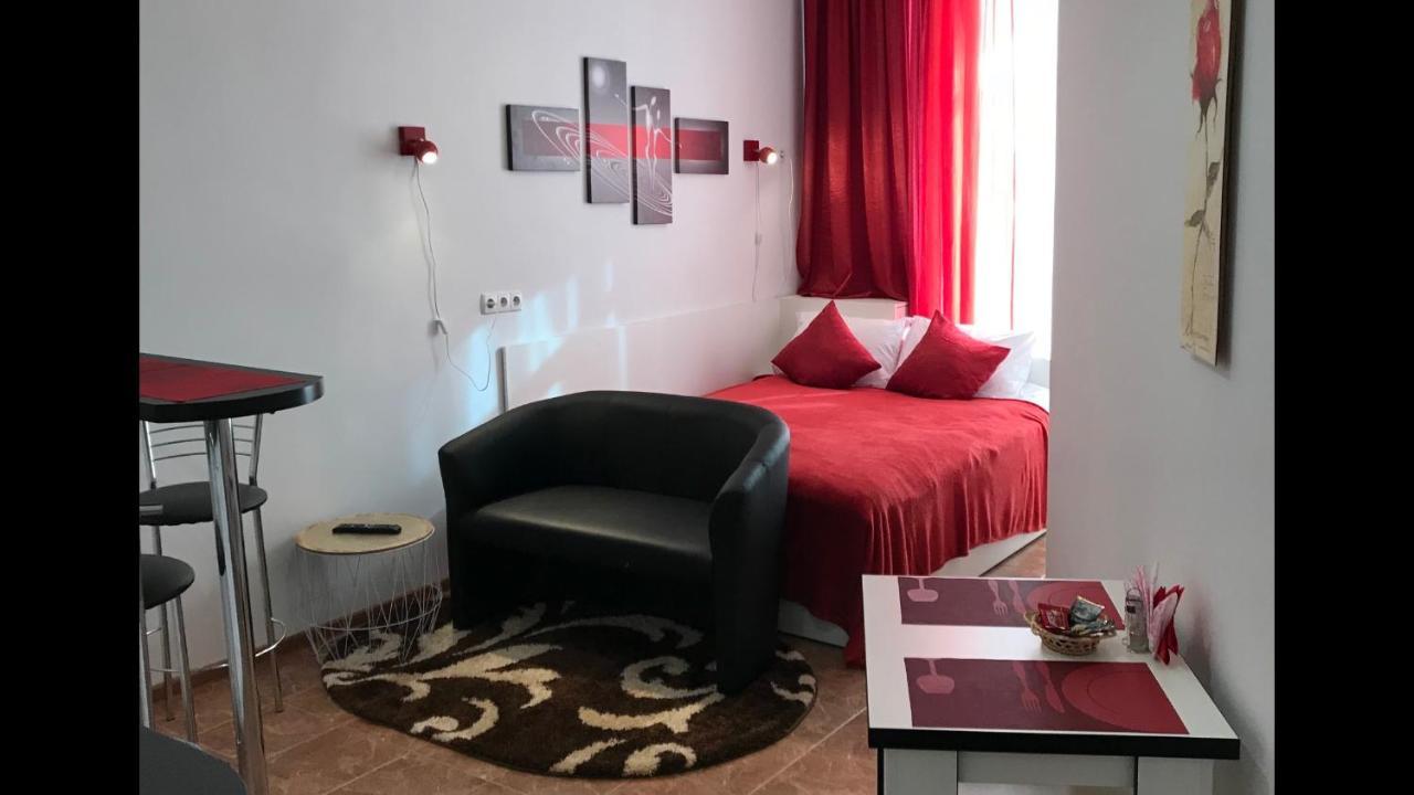 Light Apartments Czernihów Zewnętrze zdjęcie